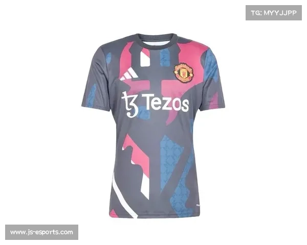 曼联全新主场球衣由阿迪达斯发布展现经典设计与现代风格相结合 曼联全新主场球衣由阿迪达斯发布展现经典设计与现代风格相结合