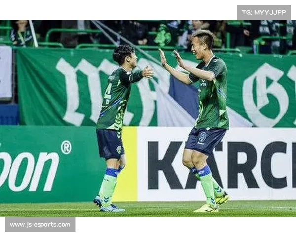 卡莱尔分析杰威现代侧翼全能特点强调防守突破节奏的重要性 卡莱尔分析杰威现代侧翼全能特点强调防守突破节奏的重要性