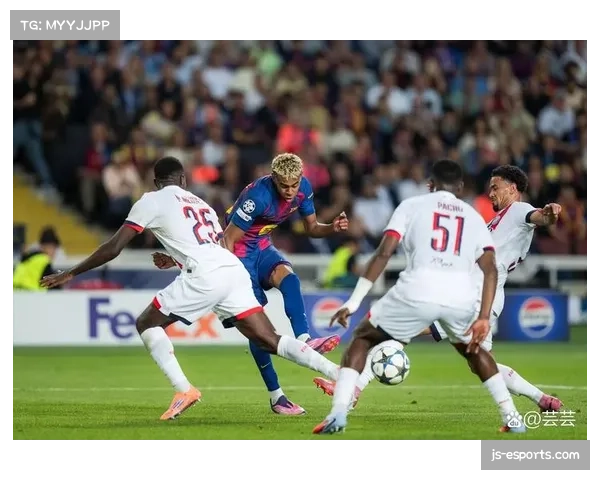 欧冠球队加强定位球攻防训练，角球战术设计日趋精细